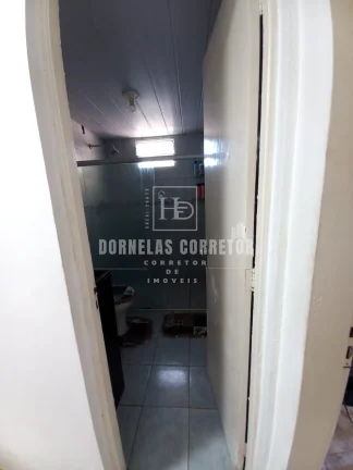 Imagem Excelente Casa de Esquina com Ambientes Amplos e Confortáveis