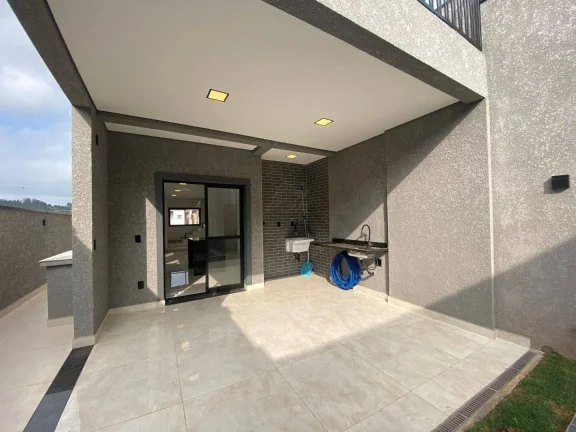 Imagem Casa com 3 dormitórios à venda, 126 m² por R$ 1.050.000,00 - Chácara Jaguari (Fazendinha) - Santana de Parnaíba/SP