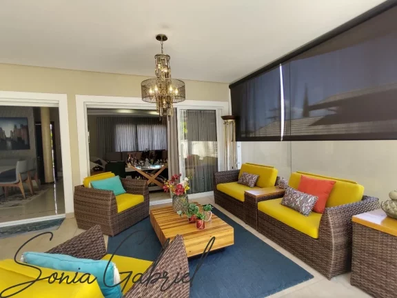 Imagem Luxuosa casa em condomínio à venda em Condomínio Terras de Vinhedo, Vinhedo-SP: 4 quartos, 4 suítes, 3 salas, 6 banheiros, 4 vagas de garagem, 560m². Imagem Luxuosa casa em condomínio à venda em Condomínio Terras de Vinhedo, Vinhedo-SP: 4 quartos, 4 suítes, 3 salas, 6 banheiros, 4 vagas de garagem, 560m².