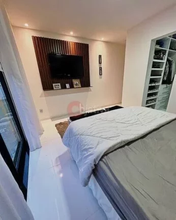 Imagem Excelente casa linear de 2 quartos no bairro Caravelas em Búzios