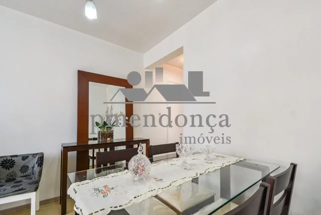 Imagem Ótimo apartamento no 2º andar, localizado na Rua Alves Guimarães, com 129m².