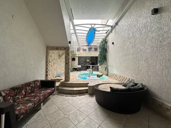 Sobrado com 3 Quartos para Alugar, 267 m² em Jardim Pedro José Nunes - São Paulo