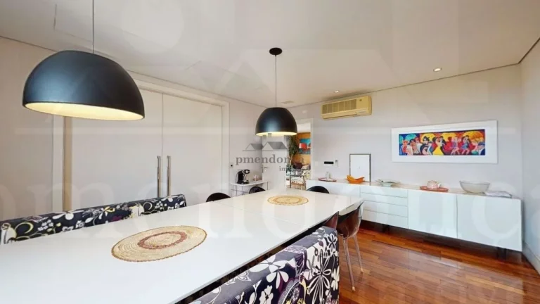 Imagem Apartamento à venda com 3 quartos e 5 vagas em Alto De Pinheiros-SP, 376m²