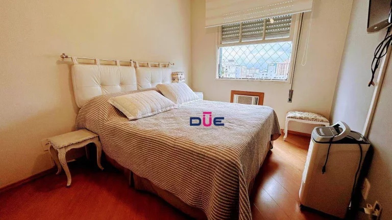 Imagem Cobertura com 3 dormitórios à venda, 254 m² por R$ 1.700.000,00 - Embaré - Santos/SP