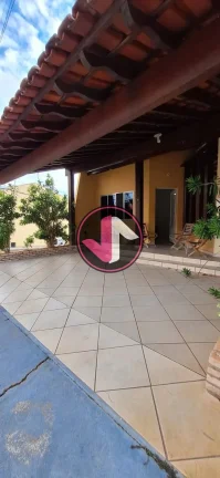 Imagem Vendo Casa no Redisencial DUNAS DO AREAO - Bairro Areão EXCELENTE IMÓVEL DE ESQUINA COM PLACA SOLA...