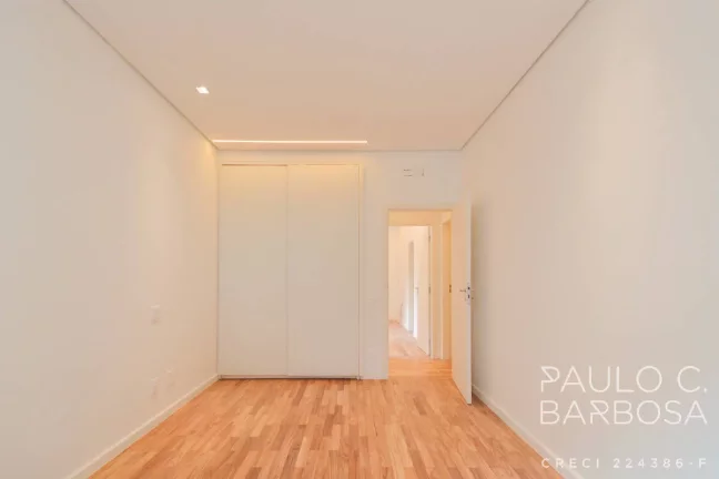 Imagem Jardins Venda - 3 Dormitórios (1 Suíte) - 2 Vagars - 187m²