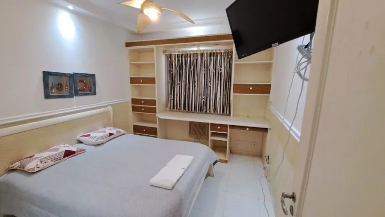 Imagem APARTAMENTO SUPER AMPLO CLEAN, MOBILIADO, COM VISTA PARA O MAR