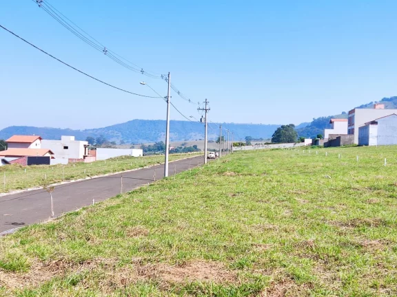 Terreno plano a venda em São Pedro