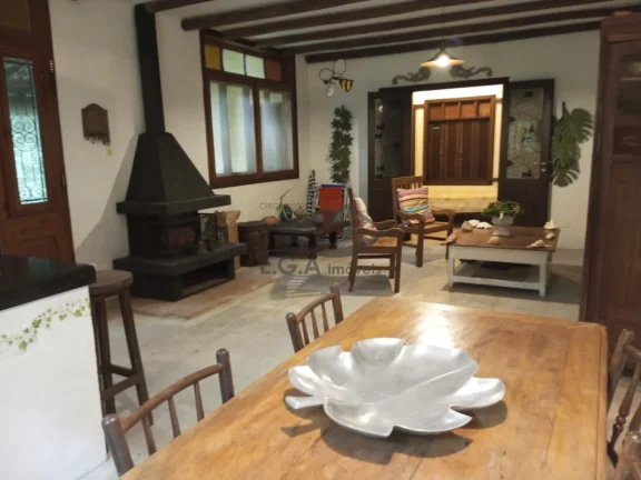 Imagem Casa no sertão da Barra do Una no meio da mata