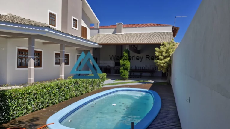 Imagem Belíssima casa no bairro Ingleses