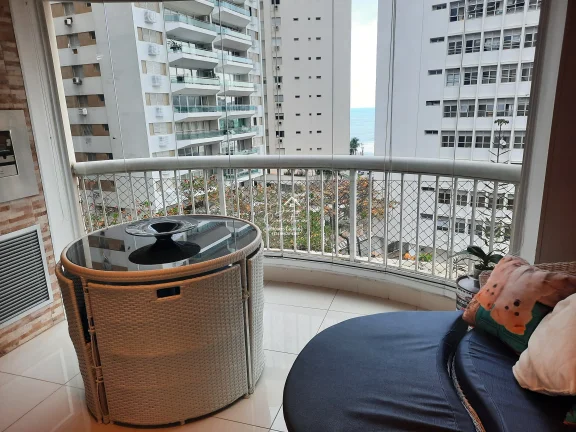 Imagem Excelente oportunidade: Apartamento atualizado com vista no Guarujá-SP, bairro Pitangueiras, 1 quarto, 2 salas, 1 banheiro, 2 vagas de garagem, 65m².