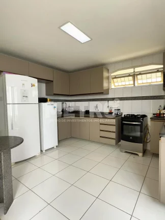 Imagem Casa à venda no Condomínio Água Viva, com 4 quartos, PETROLINA - PE