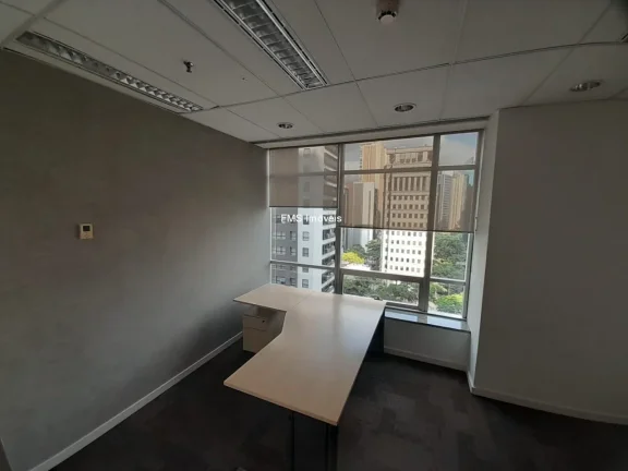 Imagem Conjunto Comercia no Brooklin com 306,35m² de área