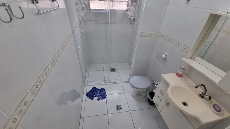 Imagem Apartamento com 2 dormitórios à venda, 65 m² por R$ 320.000,00 - Astúrias - Guarujá/SP