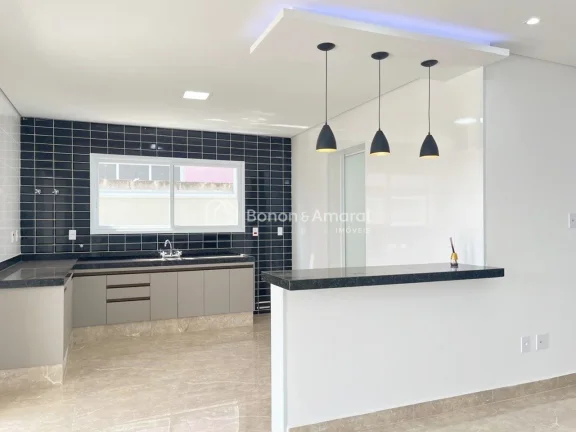 Imagem Casa com 3 suítes, varanda, sala de estar, sala de jantar, cozinha, área de serviço, quintal, esp...