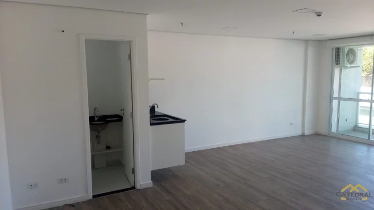 Imagem Sala Comercial para Venda na Avenida 9 de Julho ao lado do Pão de Açúcar