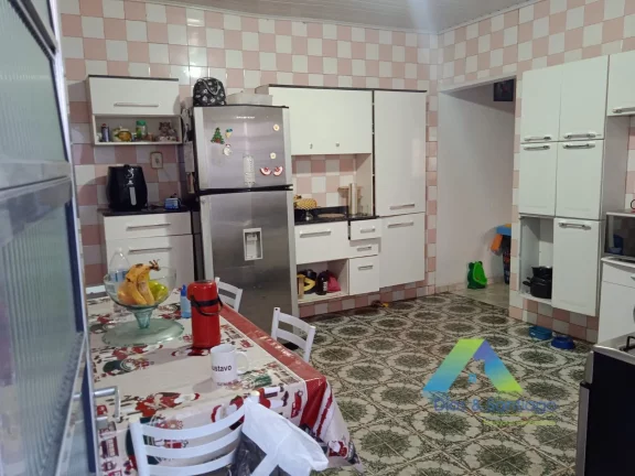 Imagem CASA TERREA À VENDA COM 2 DORMITÓRIOS E 3 VAGAS NA VILA DAS MERCES !!