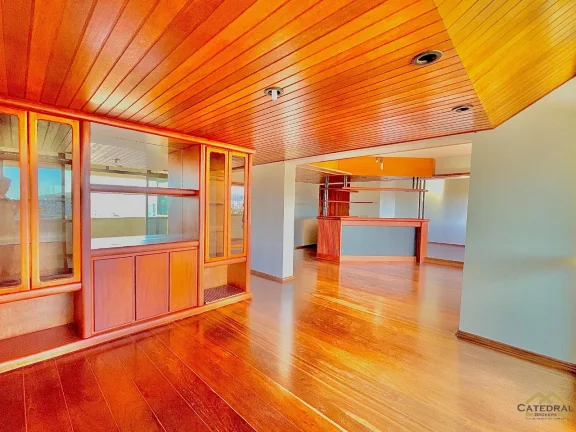 Imagem Apartamento à venda de 214m2 com 4 quartos sendo 2 suítes com 2 vagas em Jundiaí - SP