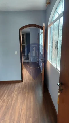 Imagem Oportunidade única: Casa à venda em São Paulo-SP, 4 quartos, 1 suíte, 3 banheiros, 2 vagas, 190m² no Cambuci!