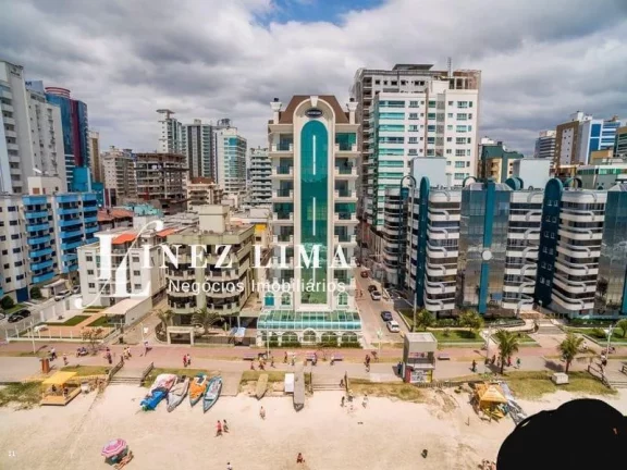 Imagem Alto Padrão para Venda em Itapema, meia praia, 4 dormitórios, 4 suítes, 5 banheiros, 3 vagas