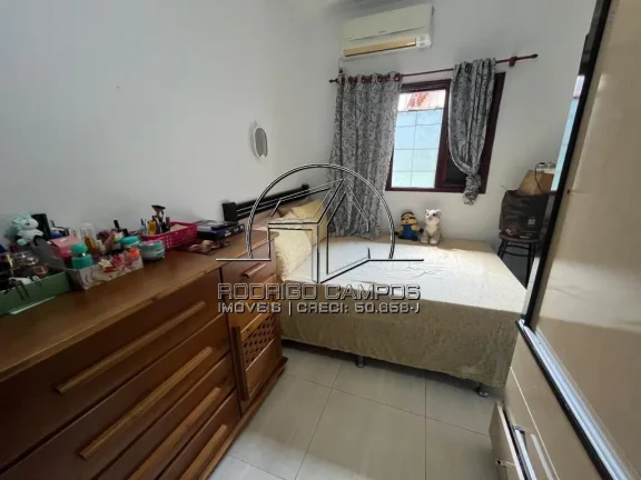 Imagem Casa Térrea à Venda na Aviação Praia Grande - 1 Quarto e Garagem