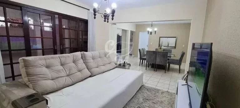 Imagem Casa com Quintal no Tulipas