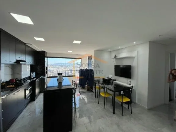 Imagem Lindo apartamento com 2 dorms (1 transformado em closet), banheiro, sala, cozinha, lavanderia e vara...