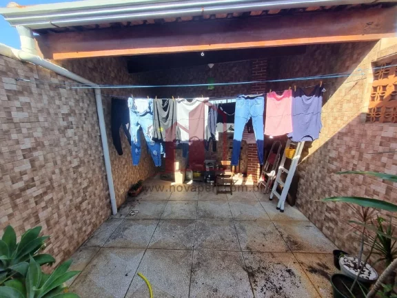 Imagem Sobrado Residencial à Venda na Vila Bazu em Franco da Rocha-SP: 2 Quartos, 1 Sala, 2 Banheiros, 1 Vaga de Garagem!