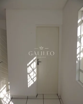 Imagem vende-se casa no Jardim Marambaia Casa 150m2 - 3 Dorm 1 Suíte c/ Sacada 2 Banheiros Cozinha Sala