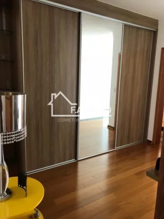 Imagem Casa em Condomínio à venda em Villa dos Inglezes com 314m² 3 suítes, 4 vagas