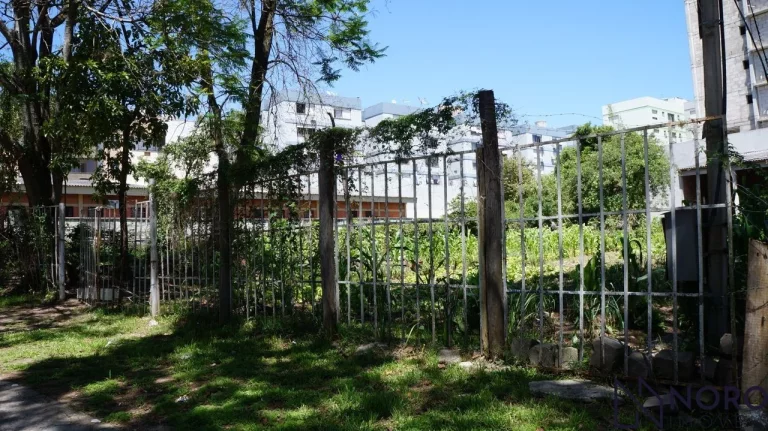 Terreno à venda no Bairro Menino Jesus