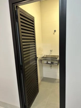 Imagem Casa em Condomínio de Luxo com 3 Suítes e 4 Vagas de Garagem em Coxipó da Ponte, Cuiabá-MT - Imperdível!