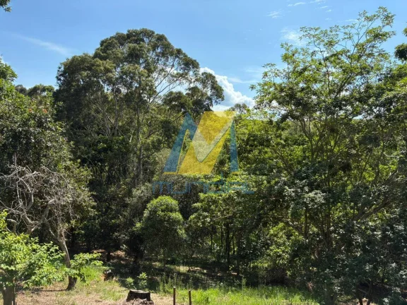 Imagem Chácara com amplo espaço e excelente potencial para moradia e lazer