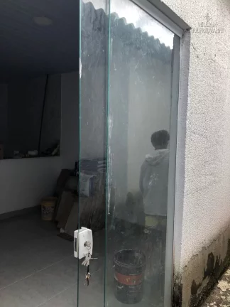 Imagem Oportunidade imperdível. Casa de condomínio no Jardim Melvi, Praia Grande!