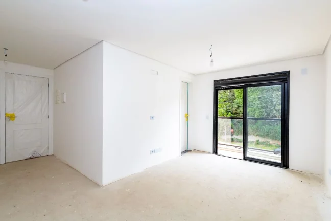 Imagem Sobrado com 3 Suítes, 2 vagas, churrasqueira à venda, 190 m² por R$ 1.304.680 - Vista Alegre - Curitiba/PR