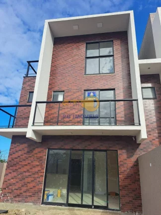 Imagem CONDOMINIO DE SOBRADOS TRÍPLEX COM 3 SUÍTES NO BALNEÁRIO IPACARAY