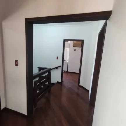 Imagem Casa averbada com 3 dormitórios sendo 1 suíte e 2 vagas de garagem em Joinville