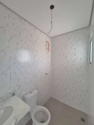 Imagem Sobrado Novo sendo 3 Suítes, 4 Vagas - Jardim das Flores - Osasco