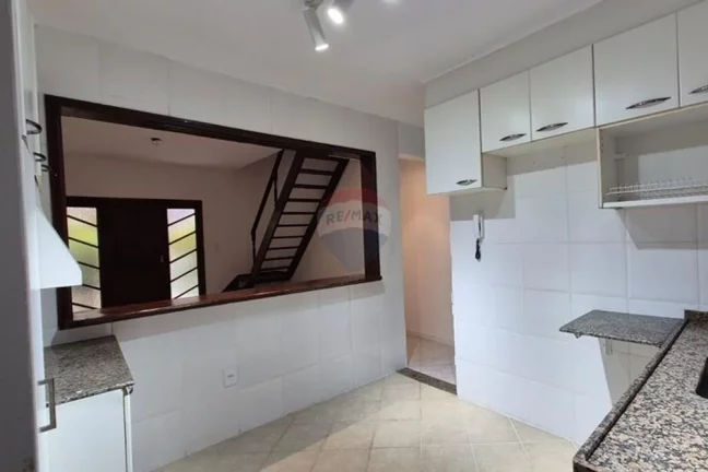 Imagem Casa a venda com 2 quartos, 70 m² em Jardim Sulacap - Rio de Janeiro