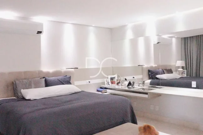 Imagem Ibiti Royal Park - Venda sobrado | AC 310,00m² | AT 250,00m² | 3 Dorm | 3 Suítes | 5 Ban | 4 Vagas