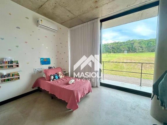 Imagem Casa Modernista em condomínio fechado