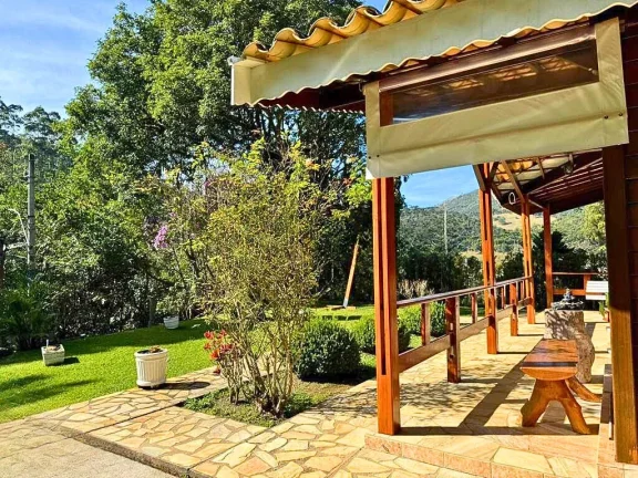 Imagem A Conveniência do Centro com a Alma da Montanha
