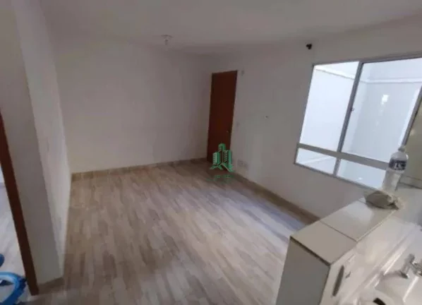 Imagem Apartamento com 2 dormitórios à venda, 44 m² por R$ 250.000,00 - Água Chata - Guarulhos/SP