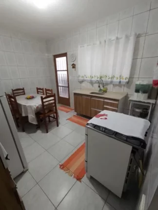 Imagem Sobrado com 3 dormitórios à venda, 200 m² por R$ 470.000,00 - Parque Maria Helena - Suzano/SP