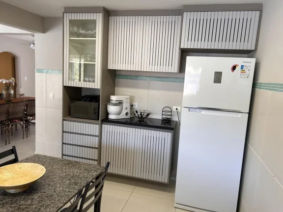Imagem Casa para Temporada em Ubatuba / SP no bairro Lázaro