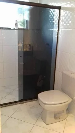Imagem CASA COM 5 QUARTOS, MUITO PROXIMO AO CENTRO DE NOVA FRIBURGO
