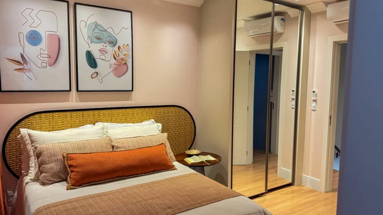 Imagem Apartamento com 4 dormitórios à venda sendo 4 suítes, 251 m² por - R$ 6.888.000,00 - Meia Praia - Itapema/SC
