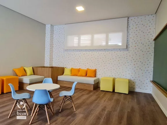 Imagem Apartamento com 2 quartos (1 suíte), 2 vagas de garagem, sacada com churrasqueira à venda por R$ 758.000 - Água Verde - Curitiba/PR