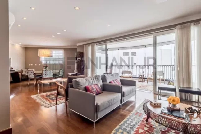 Imagem Luxuoso Apartamento de 4 Quartos no Jardim Paulista com Suítes, 3 Salas e 4 Vagas de Garagem - São Paulo-SP