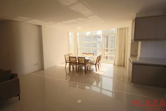Imagem Apartamento 150 metros da Praia - Balneário Camboriú